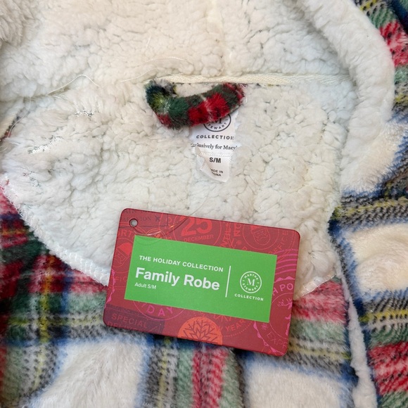 Martha Stewart The Holiday Collection Family Robe - Picture 3 of 4